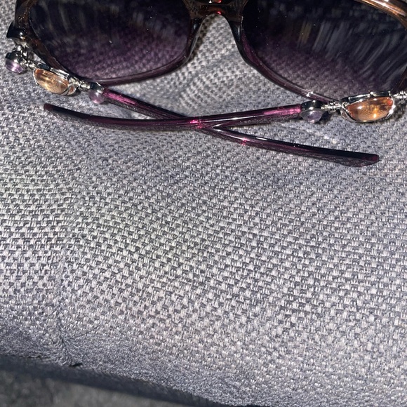 Authentic  Versace sunglasses - Picture 6 of 7